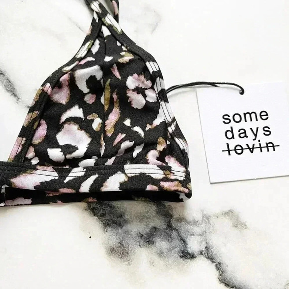 Somedays Lovin Through The Wild Triangle Top NWT - Picture 4 of 7